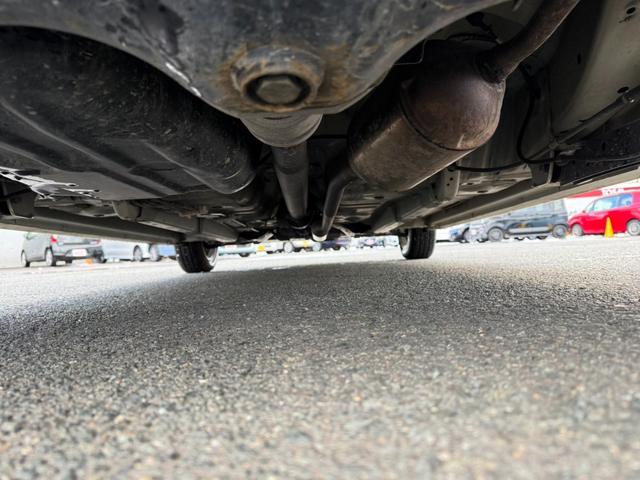 ステラ カスタムＲ　４ＷＤ　Ｃｌａｒｉｏｎ製メモリーナビ　バックカメラ　スマートアシスト　ＥＴＣ　ＨＩＤヘッド　スマートキー　クリアランスソナー　横滑り防止装置　Ｂｌｕｅｔｏｏｔｈ　ＣＤ／ＤＶＤ　アイドリングストップ（21枚目）