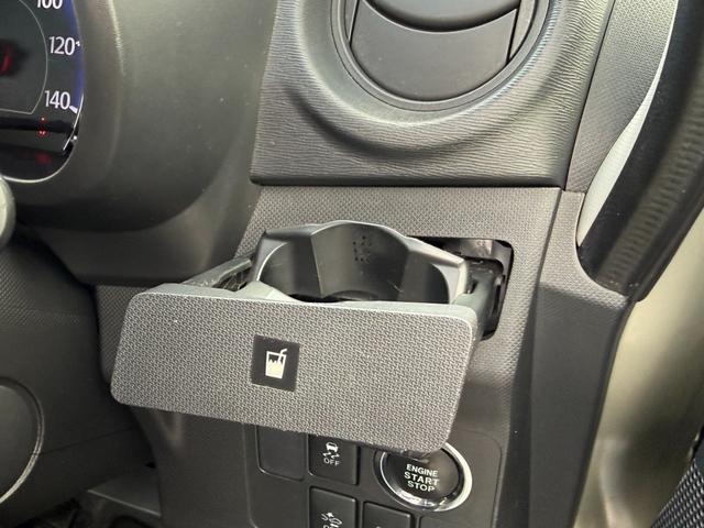 ステラ カスタムＲ　４ＷＤ　Ｃｌａｒｉｏｎ製メモリーナビ　バックカメラ　スマートアシスト　ＥＴＣ　ＨＩＤヘッド　スマートキー　クリアランスソナー　横滑り防止装置　Ｂｌｕｅｔｏｏｔｈ　ＣＤ／ＤＶＤ　アイドリングストップ（41枚目）