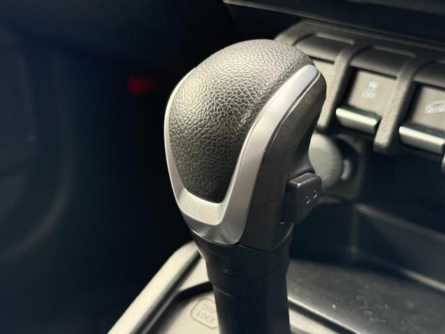 ジムニー XC 4WD 純正メモリーナビ バックカメラ セーフティサポート クルーズコントロール シートヒーター ドラレコ ETC LEDヘッドライト オートライト ヘッドランプウォッシャー 純正革巻きステアリング(34枚目)