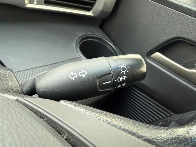 フリード Ｇ　ジャストセレクション＋　４ＷＤ　両側電動スライドドア　純正メモリーナビ　バックカメラ　合皮レザーシート　ＨＩＤヘッド　オートライト　１５インチアルミ　オートエアコン　ステアリングスイッチ　ＥＴＣ　コンフォートビューパッケージ（33枚目）