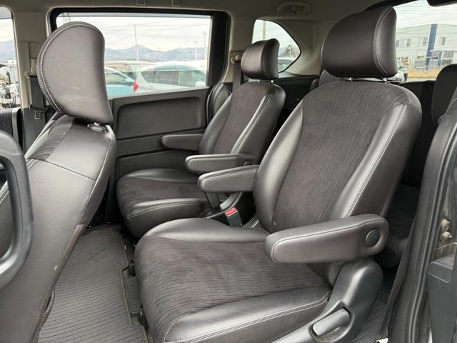 フリード Ｇ　ジャストセレクション＋　４ＷＤ　両側電動スライドドア　純正メモリーナビ　バックカメラ　合皮レザーシート　ＨＩＤヘッド　オートライト　１５インチアルミ　オートエアコン　ステアリングスイッチ　ＥＴＣ　コンフォートビューパッケージ（45枚目）