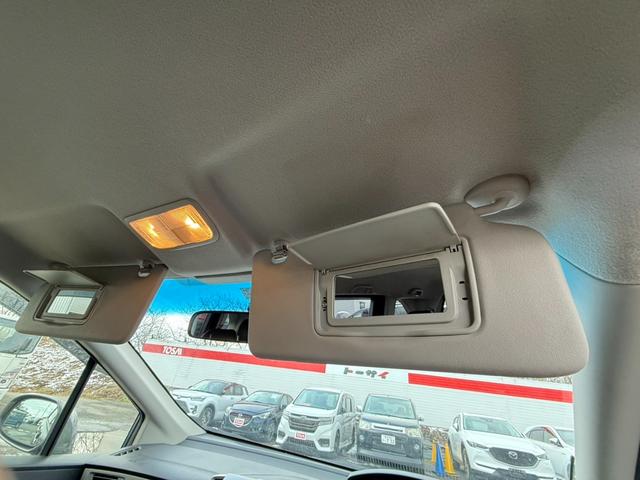 フリード Ｇ　ジャストセレクション＋　４ＷＤ　両側電動スライドドア　純正メモリーナビ　バックカメラ　合皮レザーシート　ＨＩＤヘッド　オートライト　１５インチアルミ　オートエアコン　ステアリングスイッチ　ＥＴＣ　コンフォートビューパッケージ（52枚目）