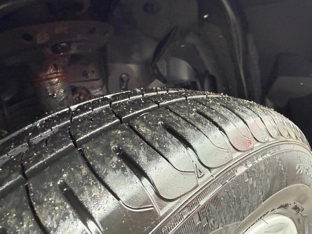 フリード Ｇ　ジャストセレクション＋　４ＷＤ　両側電動スライドドア　純正メモリーナビ　バックカメラ　合皮レザーシート　ＨＩＤヘッド　オートライト　１５インチアルミ　オートエアコン　ステアリングスイッチ　ＥＴＣ　コンフォートビューパッケージ（58枚目）