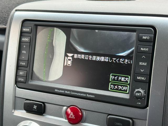 デリカD:5 G ナビパッケージ 4WD 電動スライドドア 純正HDDナビ フロントカメラ サイドカメラ バックカメラ クルーズコントロール シートヒーター パワーシート HIDヘッドライト 18インチアルミ 純正革巻きステアリング(7枚目)