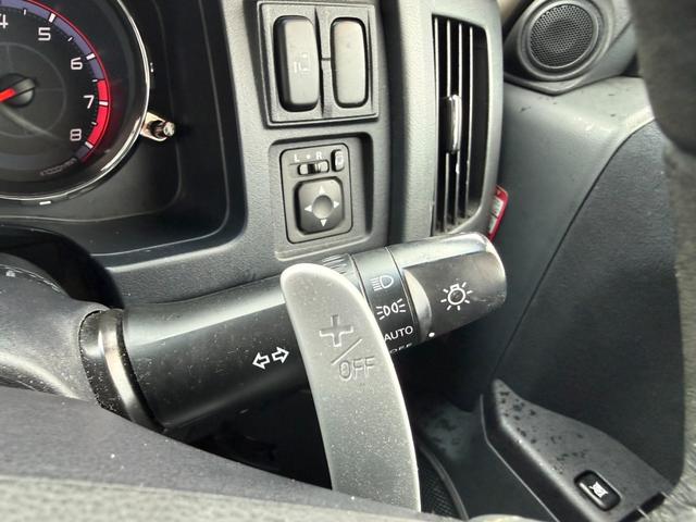 デリカD:5 G ナビパッケージ 4WD 電動スライドドア 純正HDDナビ フロントカメラ サイドカメラ バックカメラ クルーズコントロール シートヒーター パワーシート HIDヘッドライト 18インチアルミ 純正革巻きステアリング(38枚目)