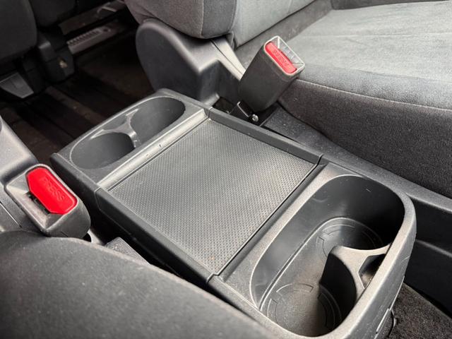 デリカD:5 G ナビパッケージ 4WD 電動スライドドア 純正HDDナビ フロントカメラ サイドカメラ バックカメラ クルーズコントロール シートヒーター パワーシート HIDヘッドライト 18インチアルミ 純正革巻きステアリング(51枚目)