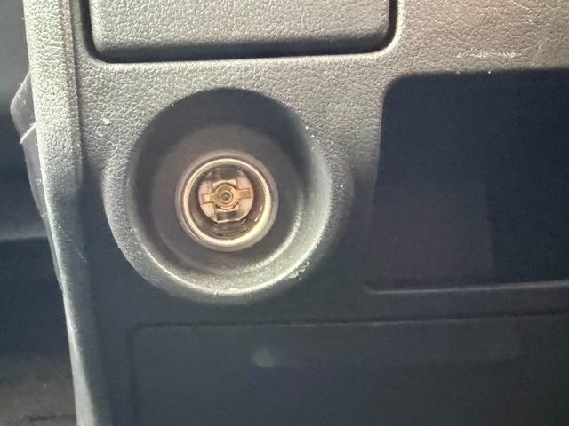 デリカD:5 G ナビパッケージ 4WD 電動スライドドア 純正HDDナビ フロントカメラ サイドカメラ バックカメラ クルーズコントロール シートヒーター パワーシート HIDヘッドライト 18インチアルミ 純正革巻きステアリング(52枚目)