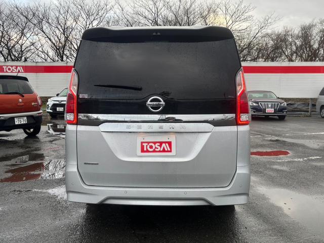 セレナ XV 4WD ハイブリッド 両側電動スライドドア 純正ディスプレイオーディオ 全周囲カメラ プロパイロット インテリジェントルームミラー LEDヘッド シートヒーター ステアリングスイッチ オートライト(18枚目)