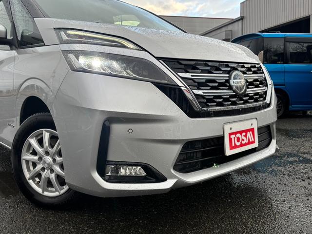 セレナ XV 4WD ハイブリッド 両側電動スライドドア 純正ディスプレイオーディオ 全周囲カメラ プロパイロット インテリジェントルームミラー LEDヘッド シートヒーター ステアリングスイッチ オートライト(26枚目)