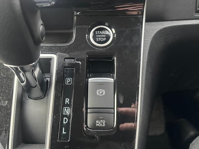 セレナ XV 4WD ハイブリッド 両側電動スライドドア 純正ディスプレイオーディオ 全周囲カメラ プロパイロット インテリジェントルームミラー LEDヘッド シートヒーター ステアリングスイッチ オートライト(32枚目)