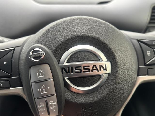 セレナ XV 4WD ハイブリッド 両側電動スライドドア 純正ディスプレイオーディオ 全周囲カメラ プロパイロット インテリジェントルームミラー LEDヘッド シートヒーター ステアリングスイッチ オートライト(39枚目)