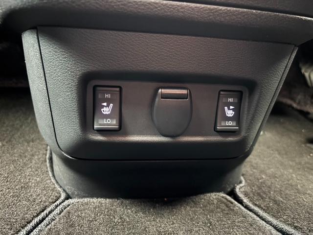 セレナ XV 4WD ハイブリッド 両側電動スライドドア 純正ディスプレイオーディオ 全周囲カメラ プロパイロット インテリジェントルームミラー LEDヘッド シートヒーター ステアリングスイッチ オートライト(40枚目)