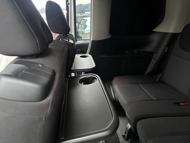 セレナ XV 4WD ハイブリッド 両側電動スライドドア 純正ディスプレイオーディオ 全周囲カメラ プロパイロット インテリジェントルームミラー LEDヘッド シートヒーター ステアリングスイッチ オートライト(48枚目)