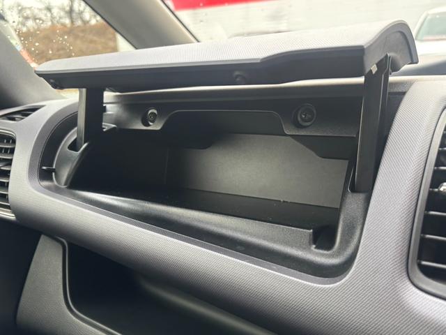 セレナ XV 4WD ハイブリッド 両側電動スライドドア 純正ディスプレイオーディオ 全周囲カメラ プロパイロット インテリジェントルームミラー LEDヘッド シートヒーター ステアリングスイッチ オートライト(50枚目)