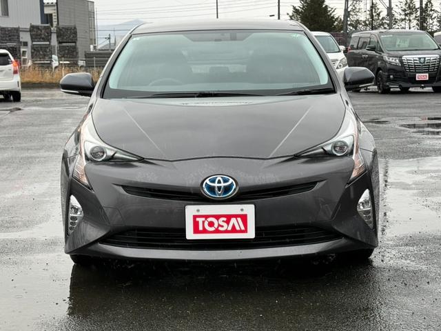 プリウス S 4WD 寒冷地仕様 カロッツェリア製ナビ LEDヘッド フルセグ Bluetooth ETC ステアリングスイッチ オートライト オートエアコン スマートキー 純正革巻きステアリング 電動格納ミラー(16枚目)