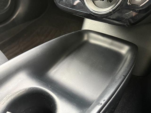 プリウス S 4WD 寒冷地仕様 カロッツェリア製ナビ LEDヘッド フルセグ Bluetooth ETC ステアリングスイッチ オートライト オートエアコン スマートキー 純正革巻きステアリング 電動格納ミラー(49枚目)