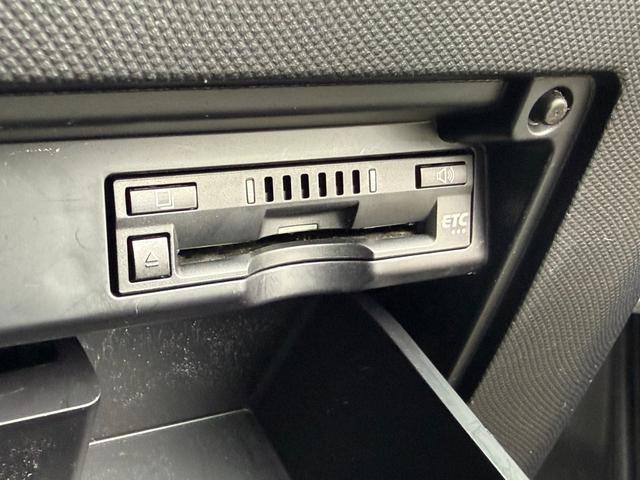 エスティマ アエラス　プレミアム　４ＷＤ　寒冷地仕様　両側電動スライドドア　純正９型ナビ　バックカメラ　セーフティセンスＣ　クルーズコントロール　合皮レザーシート　パワーバックドア　クリアランスソナー　純正オプション１７インチアルミ（49枚目）