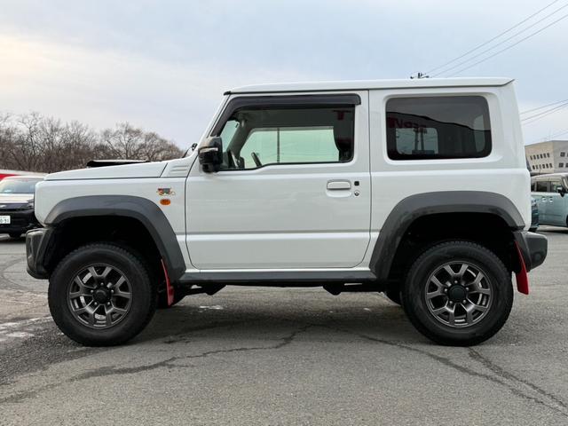 ジムニーシエラ ＪＣ　４ＷＤ　ケンウッド製ナビ　セーフティサポート　クルーズコントロール　スマートキー　シートヒーター　ＬＥＤヘッドライト　フォグライト　レーンキープアシスト　純正１５インチアルミ　ヘッドランプウォッシャー（21枚目）
