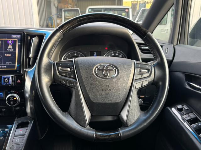 ヴェルファイア ２．５Ｚ　Ａエディション　ゴールデンアイズ　４ＷＤ　モデリスタフルエアロ　両側電動スライドドア　アルパイン製１１型メモリーナビ　バックカメラ　衝突軽減装置　レーダークルーズ　合皮レザーシート　パワーバックドア　ＡＣ１００Ｖ電源　コーナーセンサー（14枚目）