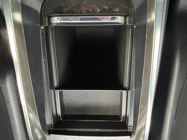 ヴェルファイア ２．５Ｚ　Ａエディション　ゴールデンアイズ　４ＷＤ　モデリスタフルエアロ　両側電動スライドドア　アルパイン製１１型メモリーナビ　バックカメラ　衝突軽減装置　レーダークルーズ　合皮レザーシート　パワーバックドア　ＡＣ１００Ｖ電源　コーナーセンサー（53枚目）