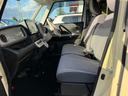 大型展示場に軽自動車、ハイブリッドカー、コンパクトカー、スポーツ、ミニバン、1BOXカー、SUVなどオールジャンルの4WDが勢ぞろい♪新車の販売もしております!まずはご相談・ご来店を!