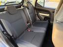 後部座席も気になるようなキズ・汚れやへたり等、大きなダメージはなく、良好な状態です。