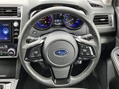■お客様のカーライフを徹底的にサポートさせていただきます。販売だけではなく、整備も当社のサービス工場で親切なサービススタッフがしっかりとサポートさせていただきますので、お任せ下さい！ 7