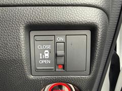 �ڥѥ���饤�ɥɥ��ۥ��ޡ��ȥ����䱿ž�ʤΥ����å��ǥ��饤�ɥɥ��γ��Ĥ���ǽ����ư�������Ϥ�����ƥɥ��򳫤���ɬ�פ�̵���������������ͤǤ⡢�Ť���ʪ����äƤ������饯�˳����Ĥ�Ǥ��ޤ��� 3