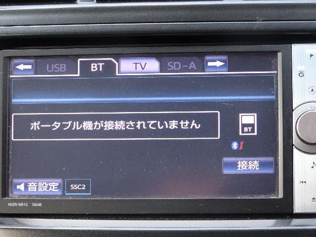 G ワンオーナー純正HDDナビフルセグDVD再生B-T接続 M-SV バックカメラ ETC スマートキーイモビライザー/LEDオートライト 7人乗り 革巻きステアリング クルコン 社外16アルミ ステリモ(4枚目)