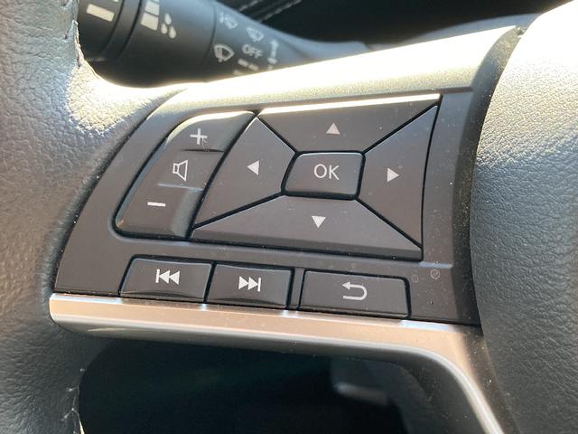 セレナ ハイウェイスター　Ｖセレクション　４ＷＤ　メモリーナビ　ＤＶＤ再生　Ｂｌｕｅｔｏｏｔｈ　両側電動スライド　衝突被害軽減システム　フルセグ　ＥＴＣ　スマートキー　キーレス　アイドリングストップ　フルエアロ　オートライト（9枚目）