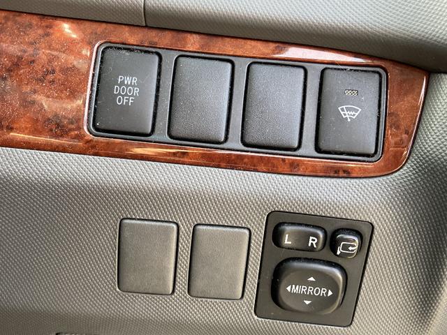 エスティマ ２．４アエラス　Ｇエディション　４ＷＤ　メモリーナビ　ＤＶＤ再生　Ｂｌｕｅｔｏｏｔｈ　両側電動スライド　フルセグ　バックカメラ　ＥＴＣ　ＨＩＤヘッドライト　スマートキー　キーレス　オートクルーズコントロール　盗難防止装置（11枚目）