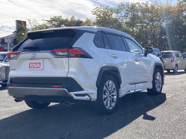 ＲＡＶ４ Ｇ　Ｚパッケージ　ワンオーナー　禁煙車　メモリーナビ　電動リアゲート　フルセグ　ＥＴＣ　ＬＥＤヘッドランプ　スマートキー　キーレス　クリアランスソナー／バックソナー　レーンアシスト　電動シート　シートヒーター　記録簿（2枚目）