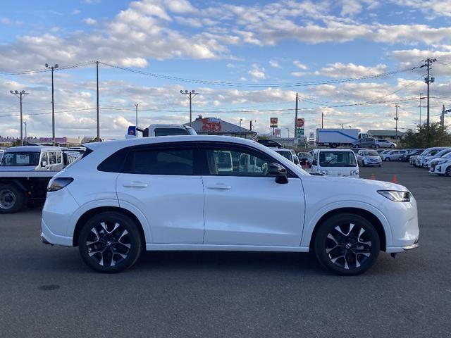 ZR-V e:HEV Z 4WD ワンオーナー 禁煙車 メモリーナビ Bluetooth 電動リアゲート 衝突被害軽減システム フルセグ ETC LEDヘッドランプ 盗難防止装置 電動シート シートヒーター オートライト(21枚目)