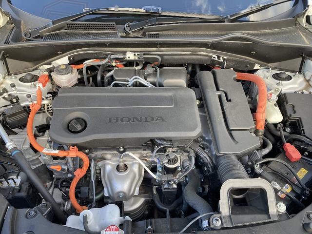 ZR-V e:HEV Z 4WD ワンオーナー 禁煙車 メモリーナビ Bluetooth 電動リアゲート 衝突被害軽減システム フルセグ ETC LEDヘッドランプ 盗難防止装置 電動シート シートヒーター オートライト(27枚目)