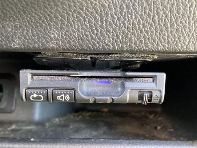 デイズルークス ハイウェイスター X Gパッケージ 4WD メモリーナビ DVD再生 Bluetooth フルセグ ETC HIDヘッドライト スマートキー キーレス 盗難防止装置 アイドリングストップ フルエアロ オートライト(10枚目)