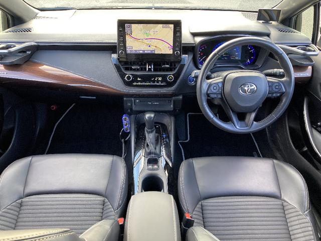 カローラツーリング ハイブリッド ダブルバイビー 4WD メモリーナビ DVD再生 衝突被害軽減システム ETC LEDヘッドランプ スマートキー キーレス オートクルーズコントロール 盗難防止装置 シートヒーター(3枚目)