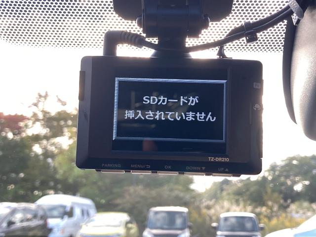 カローラツーリング ハイブリッド ダブルバイビー 4WD メモリーナビ DVD再生 衝突被害軽減システム ETC LEDヘッドランプ スマートキー キーレス オートクルーズコントロール 盗難防止装置 シートヒーター(12枚目)