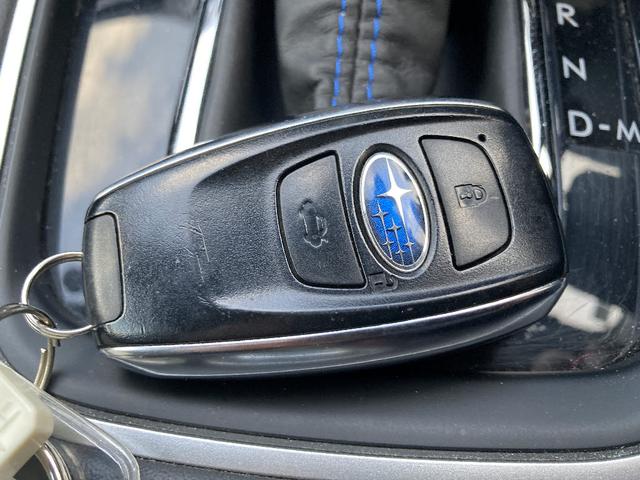 レヴォーグ 1.6GT-Sアイサイト 4WD メモリーナビ DVD再生 Bluetooth 衝突被害軽減システム フルセグ ETC LEDヘッドランプ スマートキー キーレス 盗難防止装置 アイドリングストップ フルエアロ オートライト(13枚目)