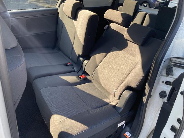 シエンタ ハイブリッドＸ　メモリーナビ　Ｂｌｕｅｔｏｏｔｈ　片側電動スライド　衝突被害軽減システム　バックカメラ　ＥＴＣ　スマートキー　キーレス　クリアランスソナー／バックソナー　オートマチックハイビーム　盗難防止装置　４ＷＤ（15枚目）