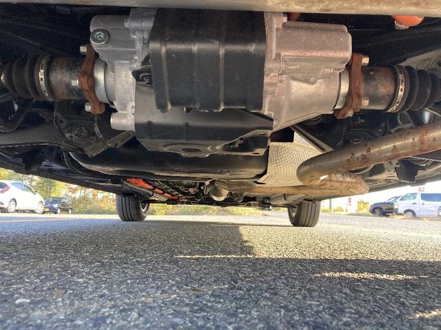 アクア Ｇ　ワンオーナー　ＤＶＤ再生　衝突被害軽減システム　ＥＴＣ　ＬＥＤヘッドランプ　スマートキー　キーレス　レーンアシスト　オートマチックハイビーム　アイドリングストップ　４ＷＤ　パークアシスト　オートライト（27枚目）