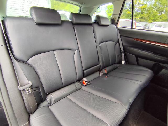 レガシィツーリングワゴン 2.5GTアイサイト 4WD HDDナビ フルセグ バックカメラ ETC HIDヘッドライト スマートキー キーレス 電動シート(8枚目)