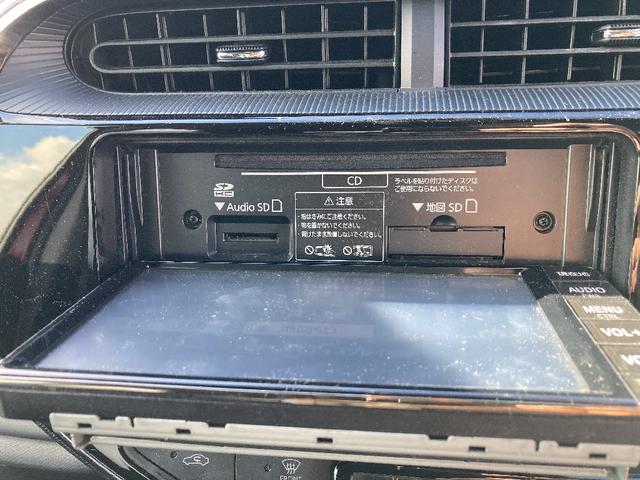 アクア Ｓ　メモリーナビ　Ｂｌｕｅｔｏｏｔｈ　衝突被害軽減システム　ワンセグ　バックカメラ　ＥＴＣ　スマートキー　キーレス　オートマチックハイビーム　盗難防止装置　アイドリングストップ（5枚目）