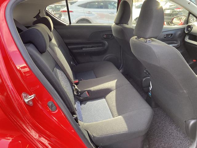 アクア Ｓ　メモリーナビ　Ｂｌｕｅｔｏｏｔｈ　衝突被害軽減システム　ワンセグ　バックカメラ　ＥＴＣ　スマートキー　キーレス　オートマチックハイビーム　盗難防止装置　アイドリングストップ（8枚目）