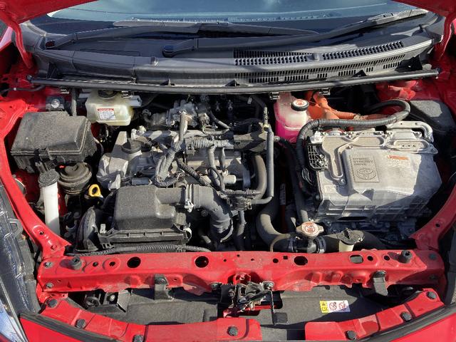 アクア Ｓ　メモリーナビ　Ｂｌｕｅｔｏｏｔｈ　衝突被害軽減システム　ワンセグ　バックカメラ　ＥＴＣ　スマートキー　キーレス　オートマチックハイビーム　盗難防止装置　アイドリングストップ（27枚目）