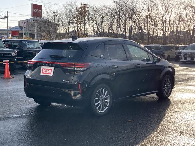 オーラ Ｇ　ＦＯＵＲ　４ＷＤ　ワンオーナー　メモリーナビ　Ｂｌｕｅｔｏｏｔｈ　衝突被害軽減システム　フルセグ　ＥＴＣ　ＬＥＤヘッドランプ　スマートキー　キーレス　クリアランスソナー／バックソナー　オートマチックハイビーム（2枚目）