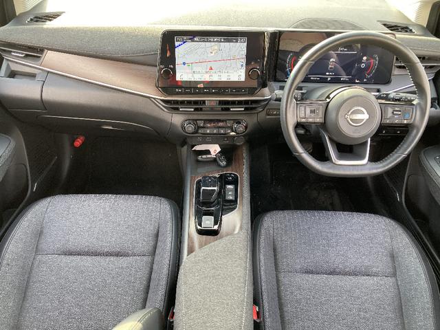 オーラ Ｇ　ＦＯＵＲ　４ＷＤ　ワンオーナー　メモリーナビ　Ｂｌｕｅｔｏｏｔｈ　衝突被害軽減システム　フルセグ　ＥＴＣ　ＬＥＤヘッドランプ　スマートキー　キーレス　クリアランスソナー／バックソナー　オートマチックハイビーム（3枚目）