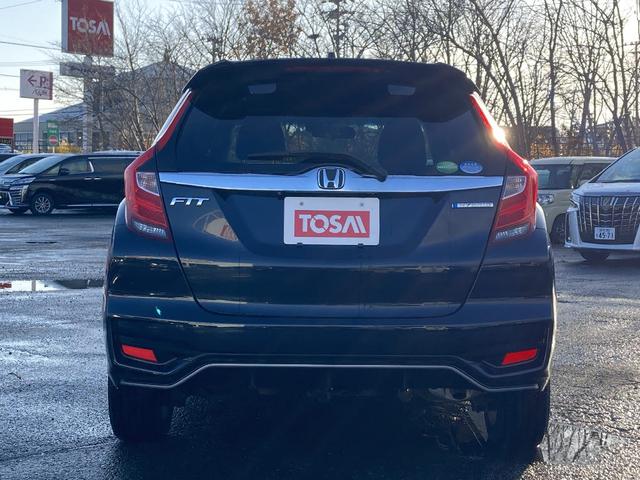 フィットハイブリッド Ｓ　ホンダセンシング　４ＷＤ　ワンオーナー　メモリーナビ　ＤＶＤ再生　フルセグ　バックカメラ　ＬＥＤヘッドランプ　スマートキー　キーレス　オートクルーズコントロール　盗難防止装置　アイドリングストップ　フルエアロ（26枚目）
