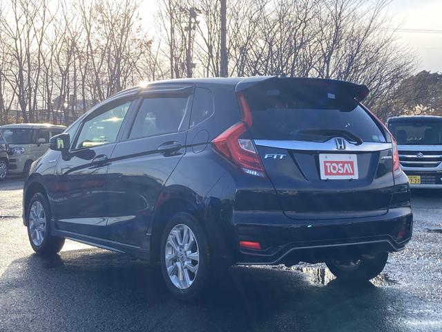 フィットハイブリッド Ｓ　ホンダセンシング　４ＷＤ　ワンオーナー　メモリーナビ　ＤＶＤ再生　フルセグ　バックカメラ　ＬＥＤヘッドランプ　スマートキー　キーレス　オートクルーズコントロール　盗難防止装置　アイドリングストップ　フルエアロ（28枚目）