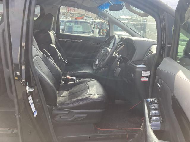 アルファード ２．５Ｓ　Ａパッケージ　４ＷＤ　ワンオーナー　禁煙車　メモリーナビ　後席モニター　ＤＶＤ再生　Ｂｌｕｅｔｏｏｔｈ　両側電動スライド　フルセグ　バックカメラ　ＥＴＣ　スマートキー　キーレス　ミュージックサーバー　フルエアロ（13枚目）