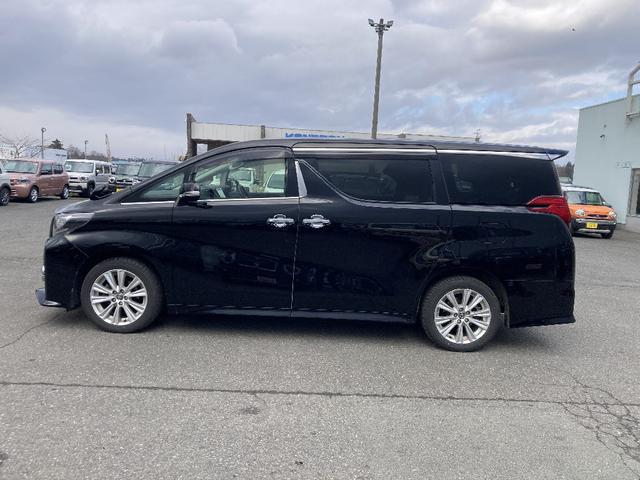 アルファード ２．５Ｓ　Ａパッケージ　４ＷＤ　ワンオーナー　禁煙車　メモリーナビ　後席モニター　ＤＶＤ再生　Ｂｌｕｅｔｏｏｔｈ　両側電動スライド　フルセグ　バックカメラ　ＥＴＣ　スマートキー　キーレス　ミュージックサーバー　フルエアロ（21枚目）